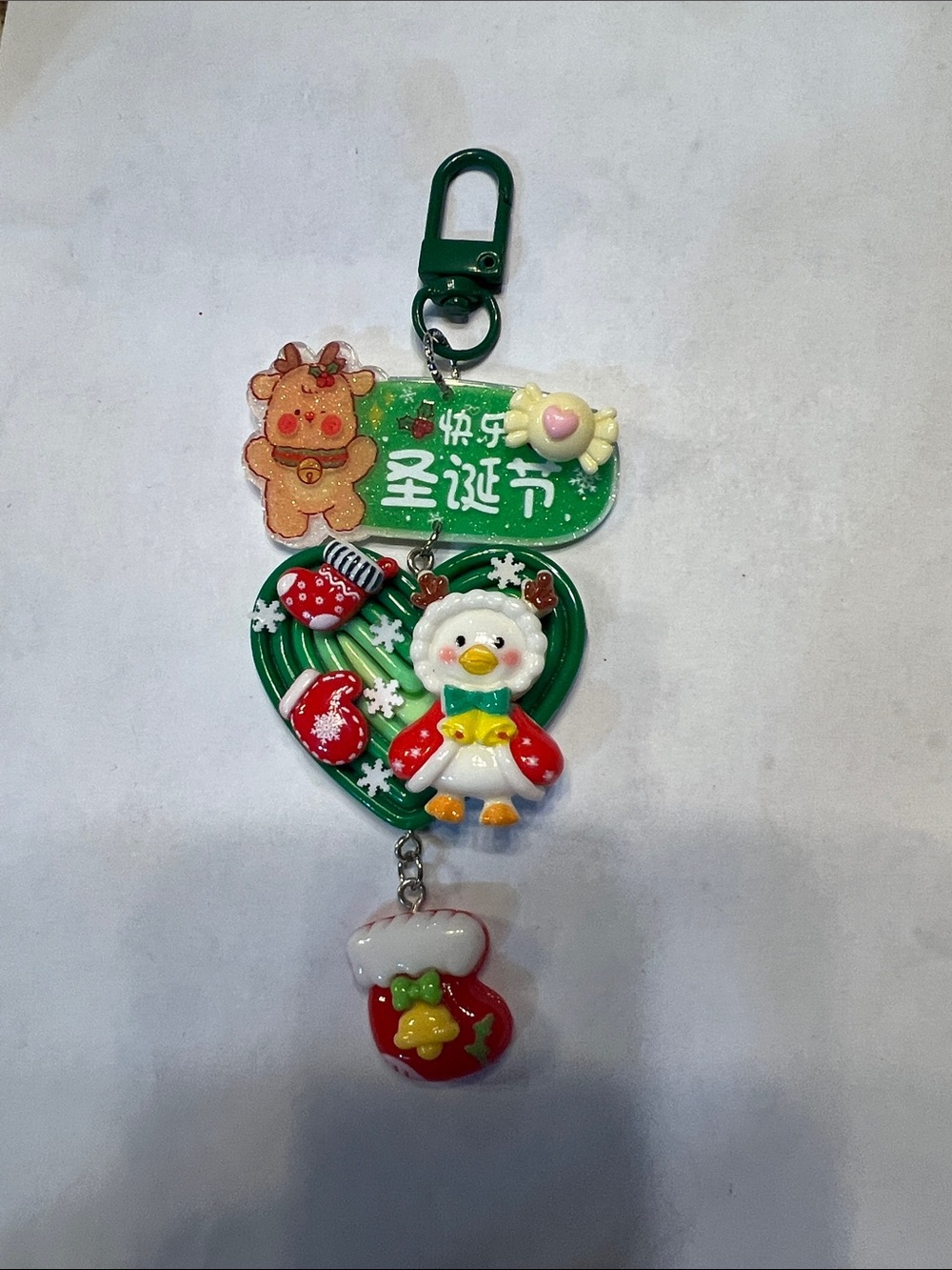 Kids Christmas Penguin Heart Keychain - Green & Red